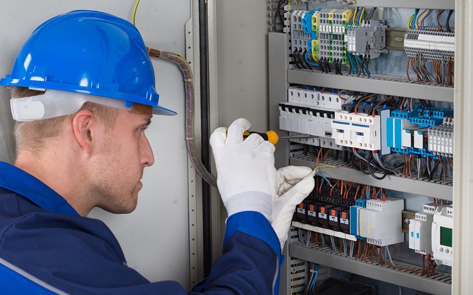 rénovations et dépannages électriques Hautefontaine